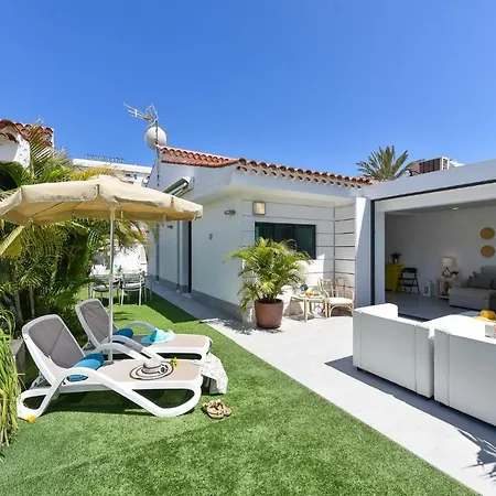 Cozy For 6 In Gd04 By Villagrancanaria