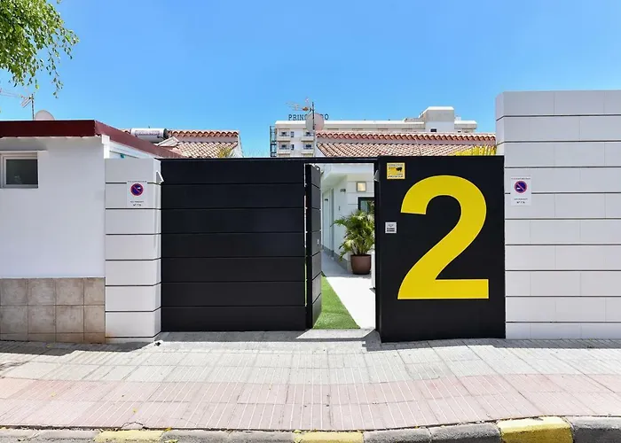 Cozy For 6 In Gd04 By Villagrancanaria *