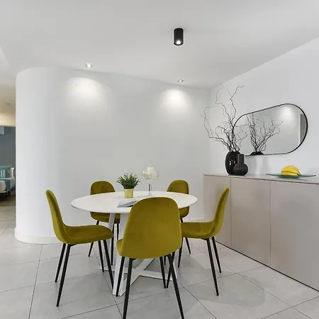 Cozy For 6 In Gd04 By Villagrancanaria Playa del Inglés