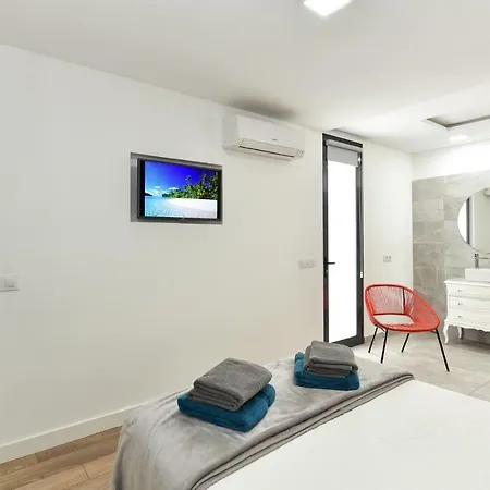 Cozy For 6 In Gd04 By Villagrancanaria Playa del Inglés