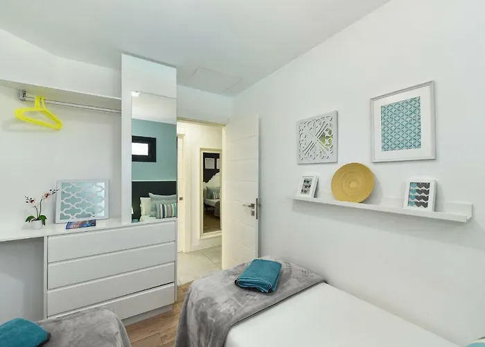 Cozy For 6 In Gd04 By Villagrancanaria