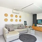Cozy For 6 In Gd04 By Villagrancanaria