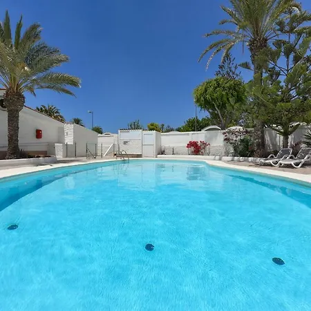 Cozy For 6 In Gd04 By Villagrancanaria Playa del Inglés